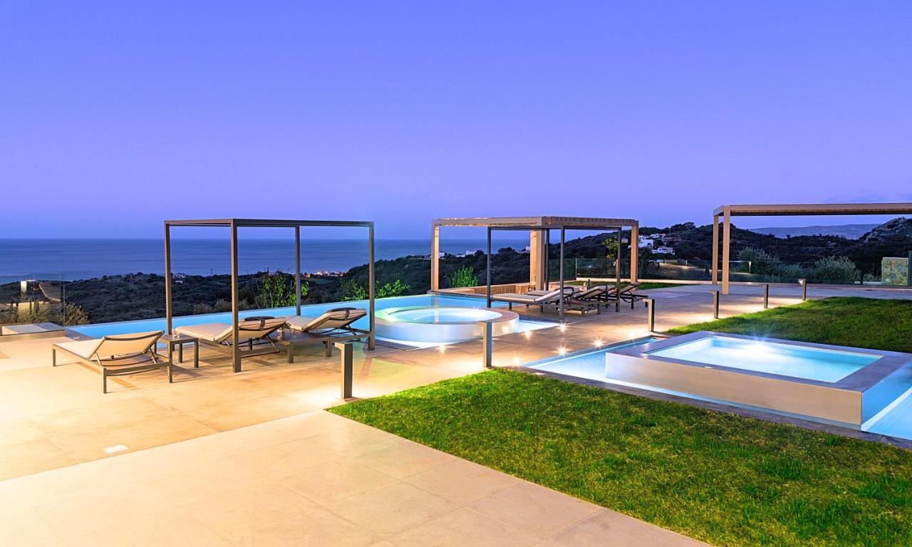Mistral Suite Heated Pool 耶奥伊乌波利斯 外观 照片